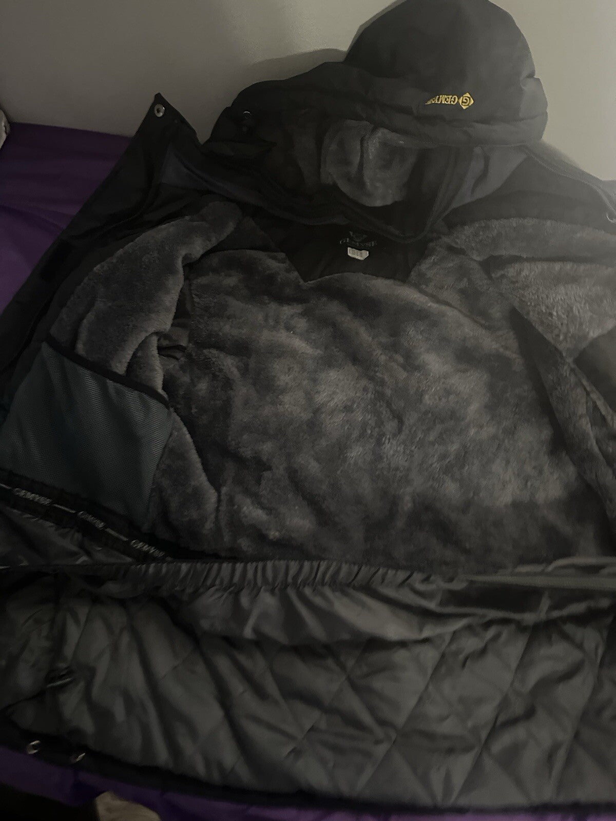 GEMYSE Women Mountain Waterproof Ski Snow Jacket Winter Windproof Rain Jacket